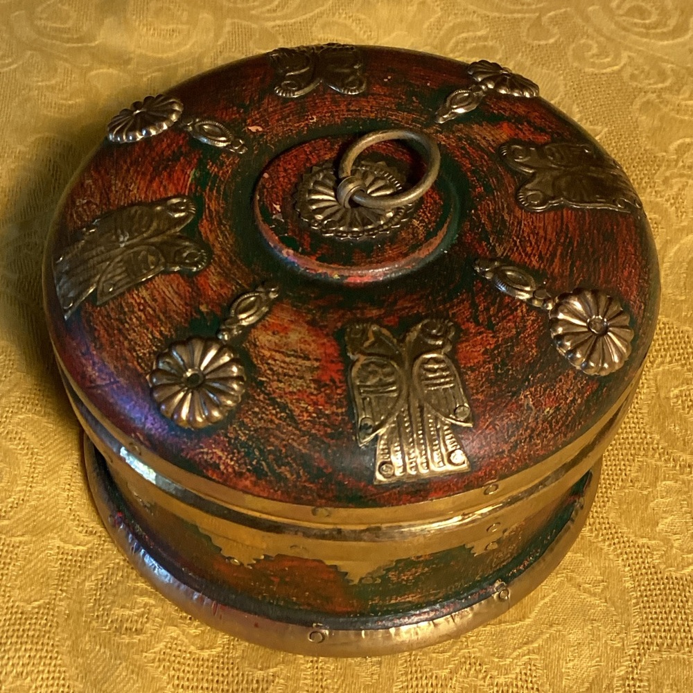 Vintage Collectible Ornate Round Jewelry Box. Boho-Style Decor.